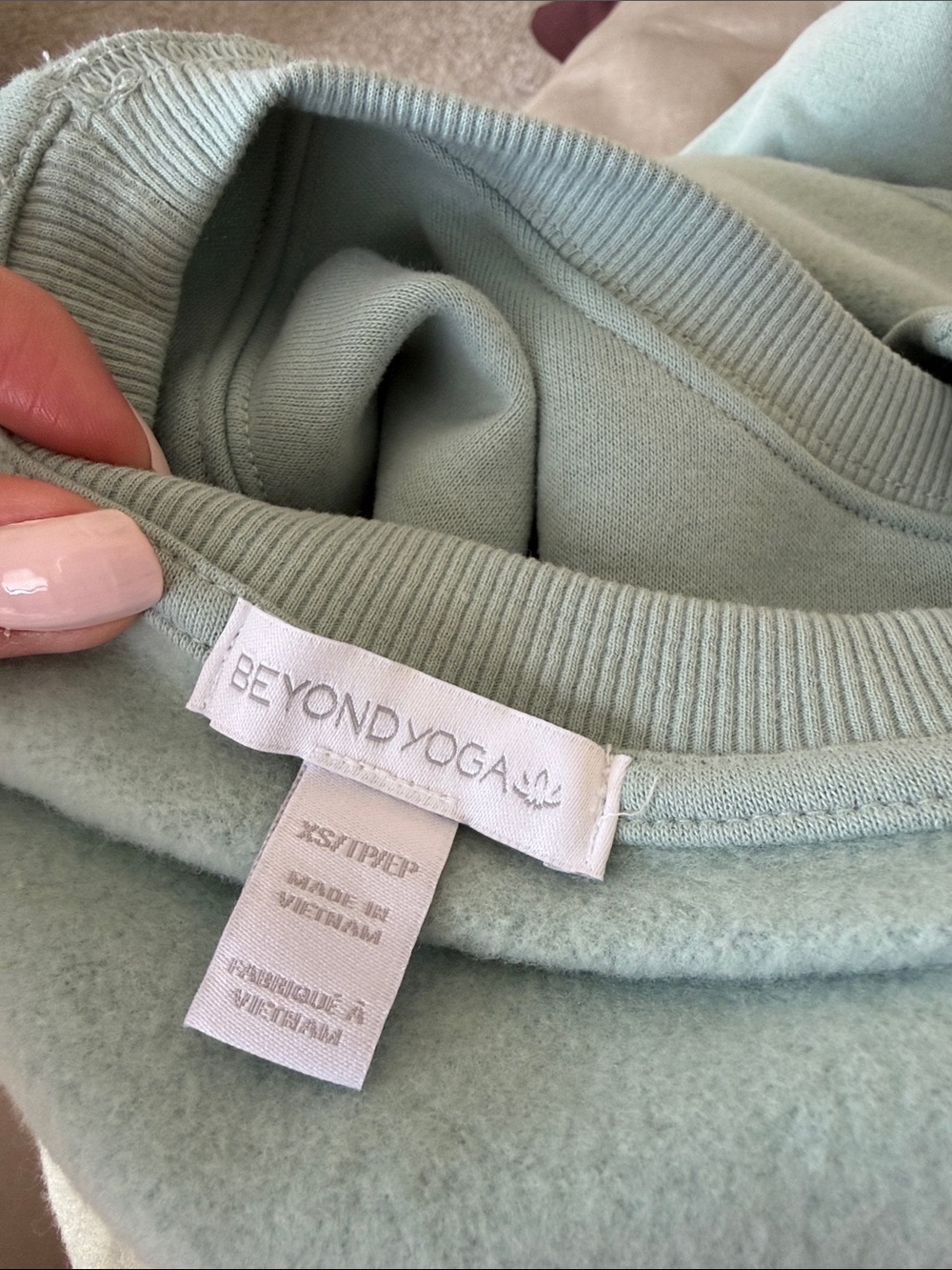 Beyond Yoga Cropped Crewneck Sweatshirt - Picture 3 of 5